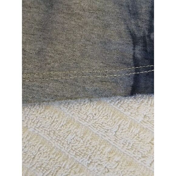 One World Womens Shirt Medium Gray Blue Short Sleeve V Neck Sequin Rayon Tee - Picture 15 of 15